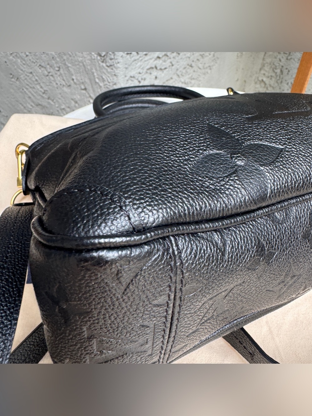 Louis Vuitton Empreinte Trianon PM - Picture 12 of 16